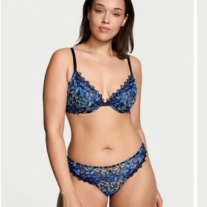 Very Sexy Ziggy Glam Embroidered Bra & Thong Panty Set